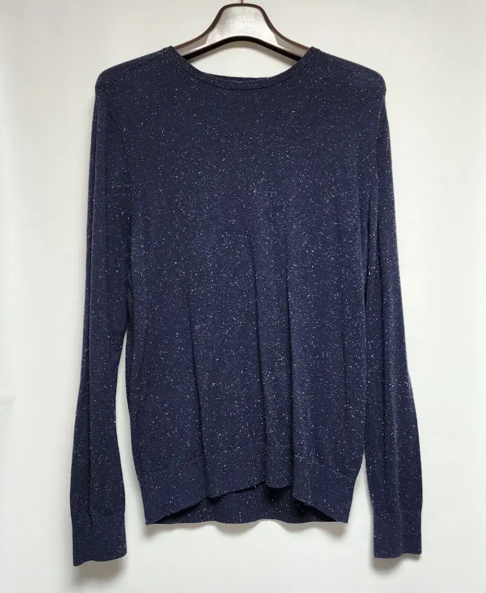 100% cotton knit sweater from Tommy Hilfiger