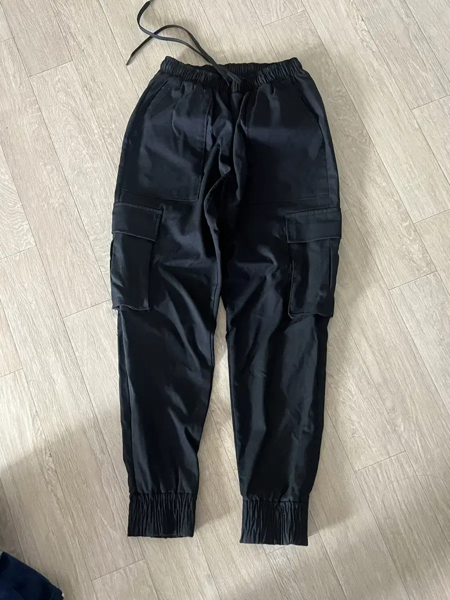 [2] Mignonneff Jogger Pants