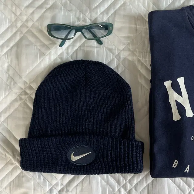 NIKE 90's Swoosh Beanie