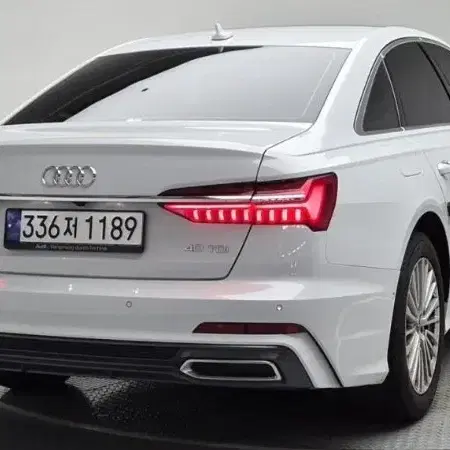 [아우디]A6 (C8) 40 TDI 프리미엄 (5인승)