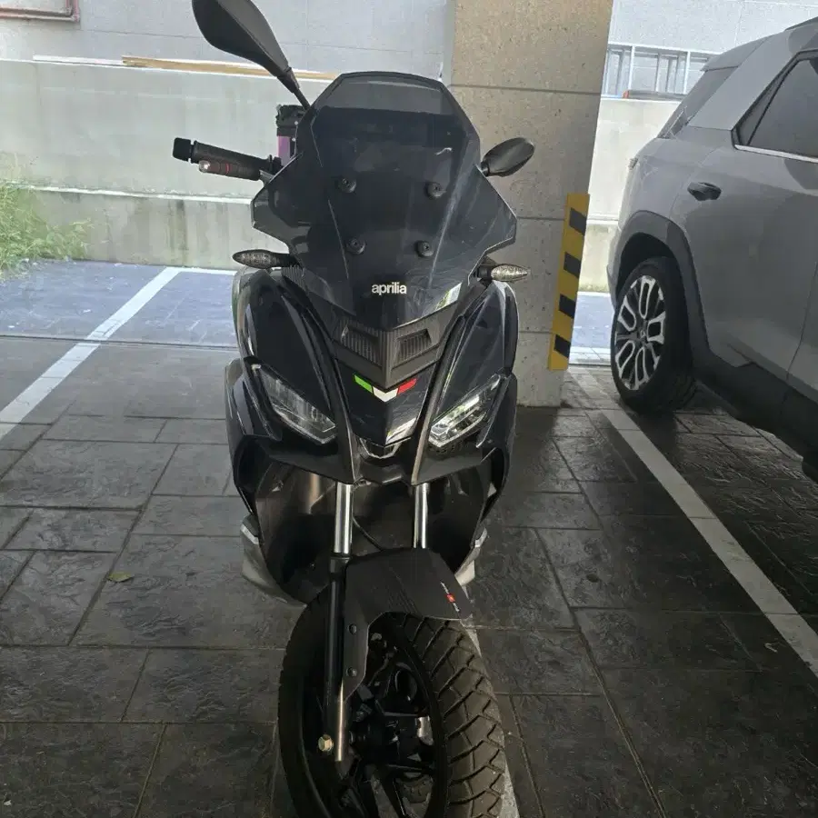 아프릴리아 SRGT 125cc 스쿠터