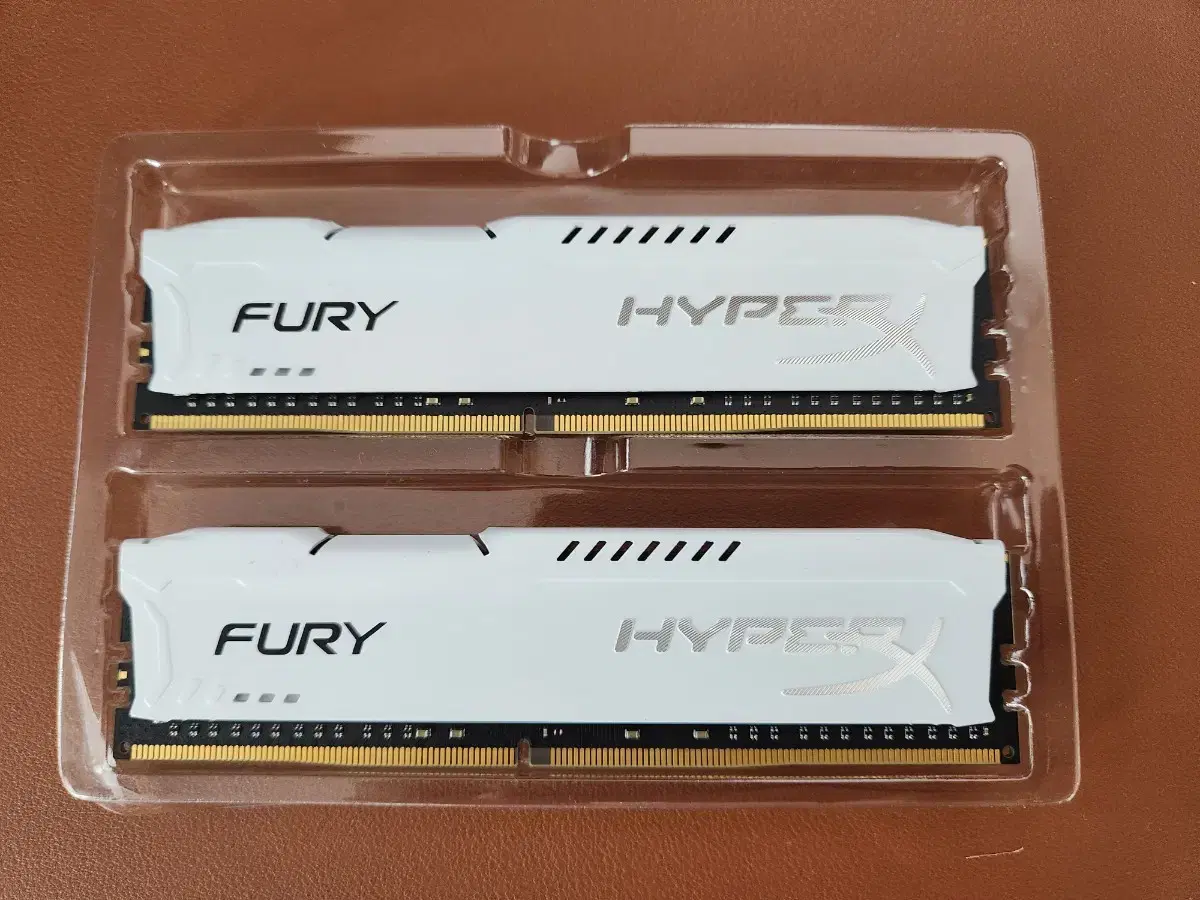 ESSENCORE 하이닉스칩 DDR4 16GB 25600 두장