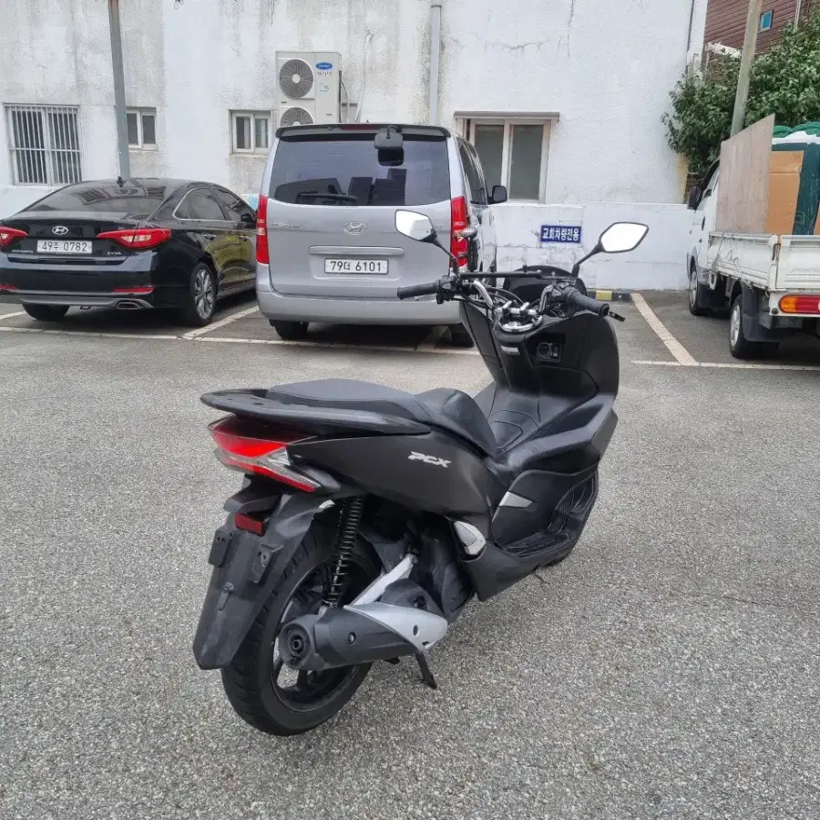 pcx125cc. 19년식팝니다