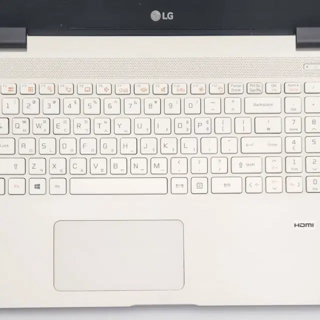 LG2018울트라노트북 펜티엄4 램4G SSD128G HDD500G