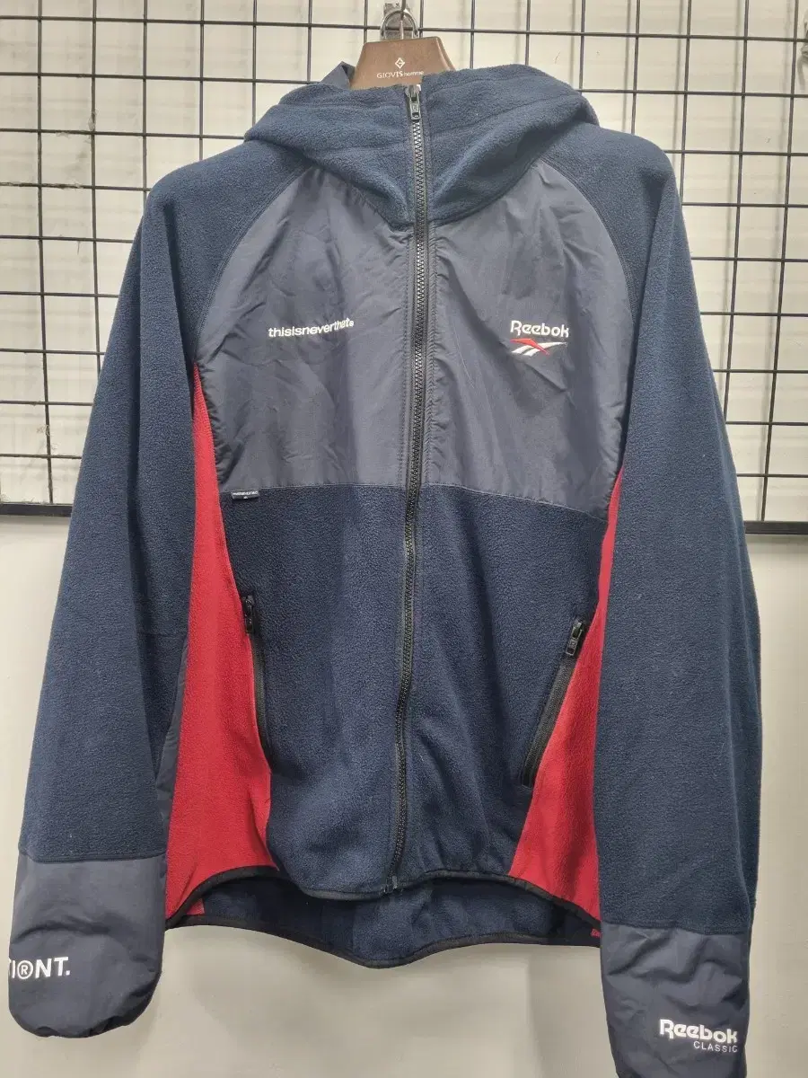 105XL Reebok Preece Track Jacket.