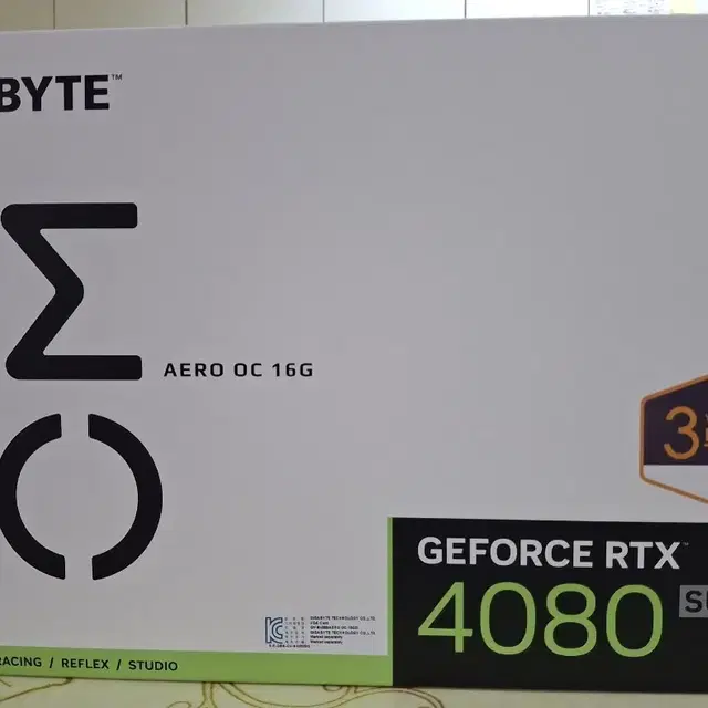 기가바이트 RTX 4080 SUPER AERO OC 미개봉