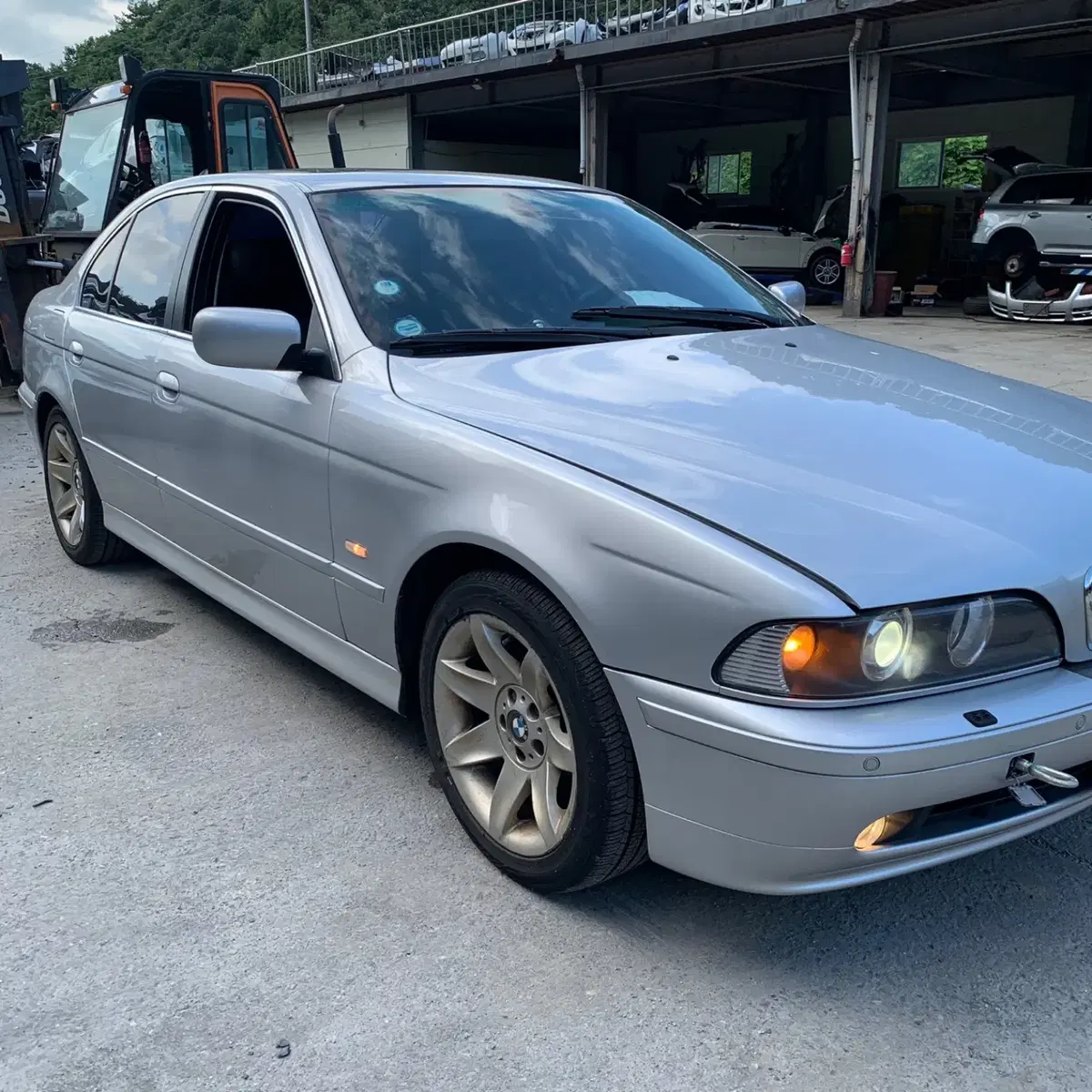 BMW 530i E39 J55657 2002년식 후기형 분해 판매합니다