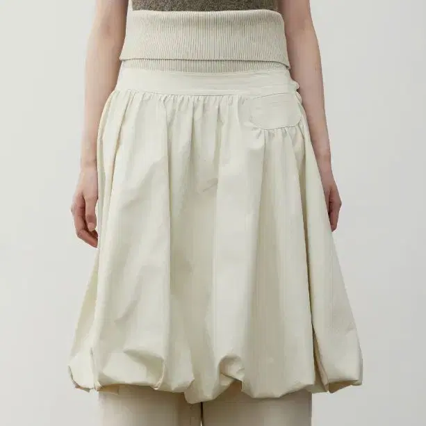 로우클래식 BUBBLE MIDI SKIRT_CREAM [1회착용]