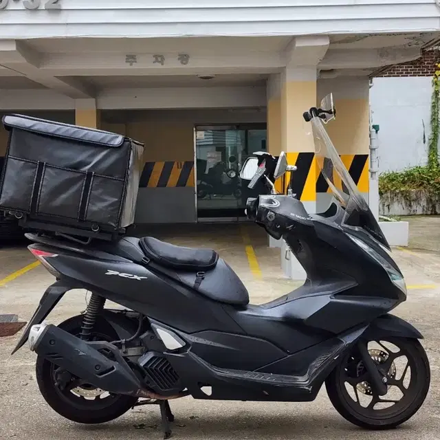 22년식 PCX125 ABS 배달세팅 팝니다