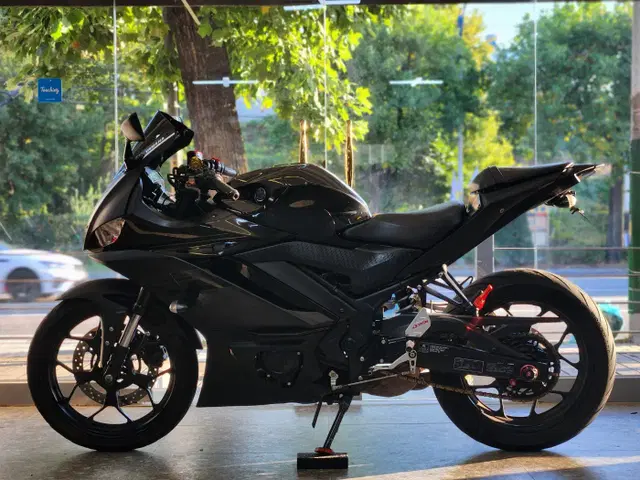 2020년식 야마하 YZF-R3 옵션좋고 착한가격 판매합니다.