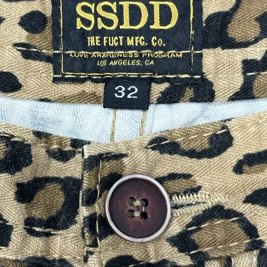 13SS Fuct SSDD 레오파드 쇼츠 32