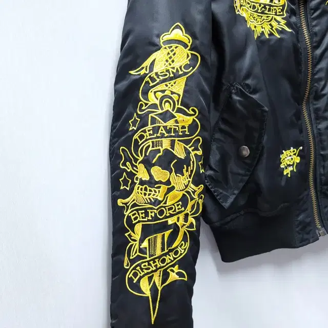 ED HARDY 에드하디 리버시블 자수 스카잔 항공점퍼 패딩점퍼 C602