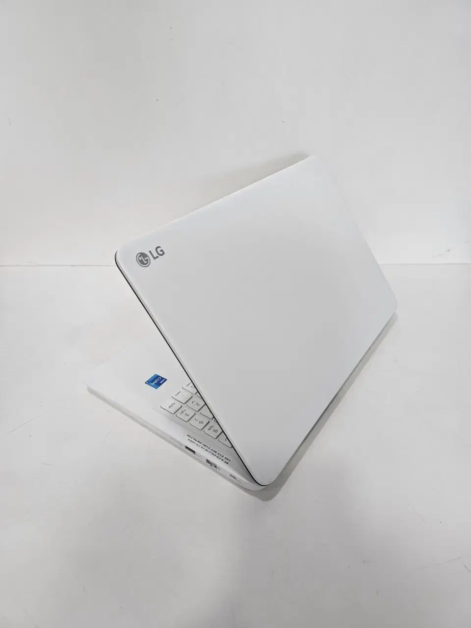 (i5-11th,램16G,512G!!)LG 15인치 화이트 최신형 노트북