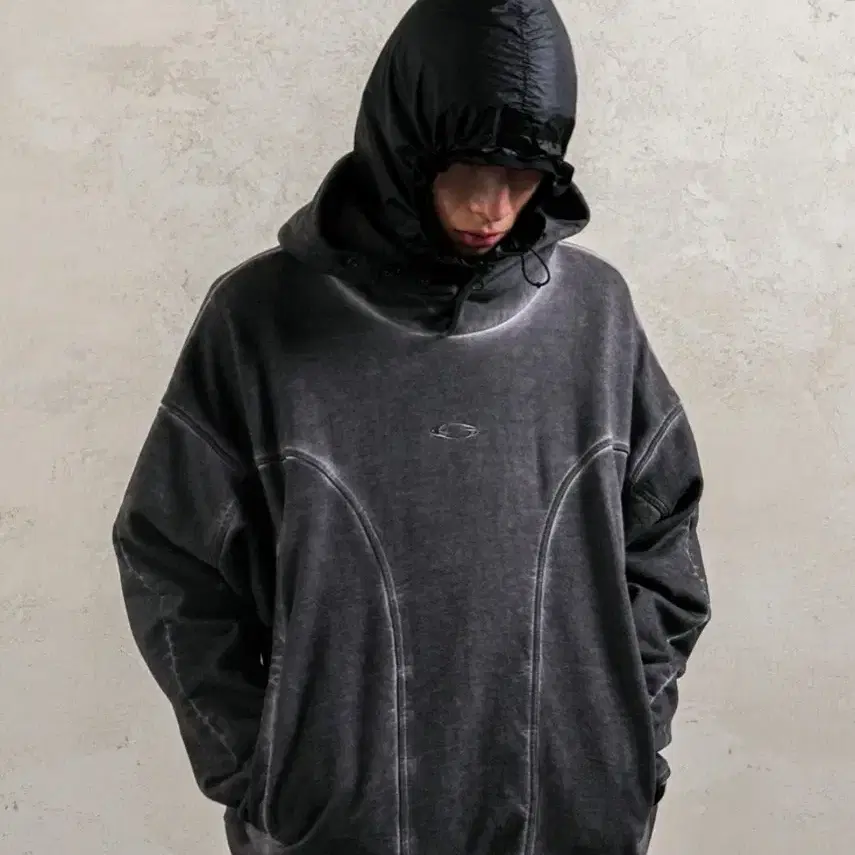 LUNAR GEOMETRY HOODIE [CHARCOAL]