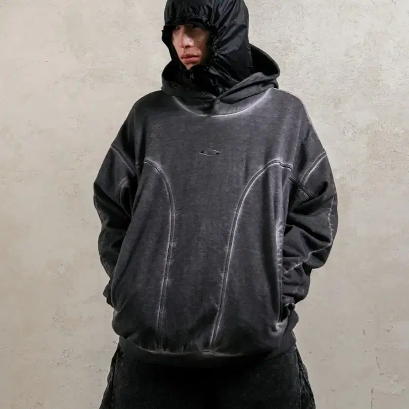 LUNAR GEOMETRY HOODIE [CHARCOAL]