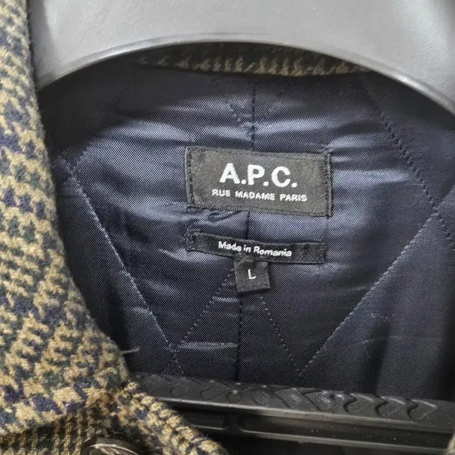 APC 아페쎄 코트 올리브 L