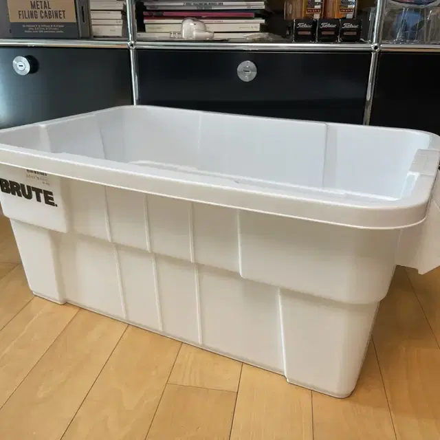 브루트 토트박스 53L ( 와 75L )