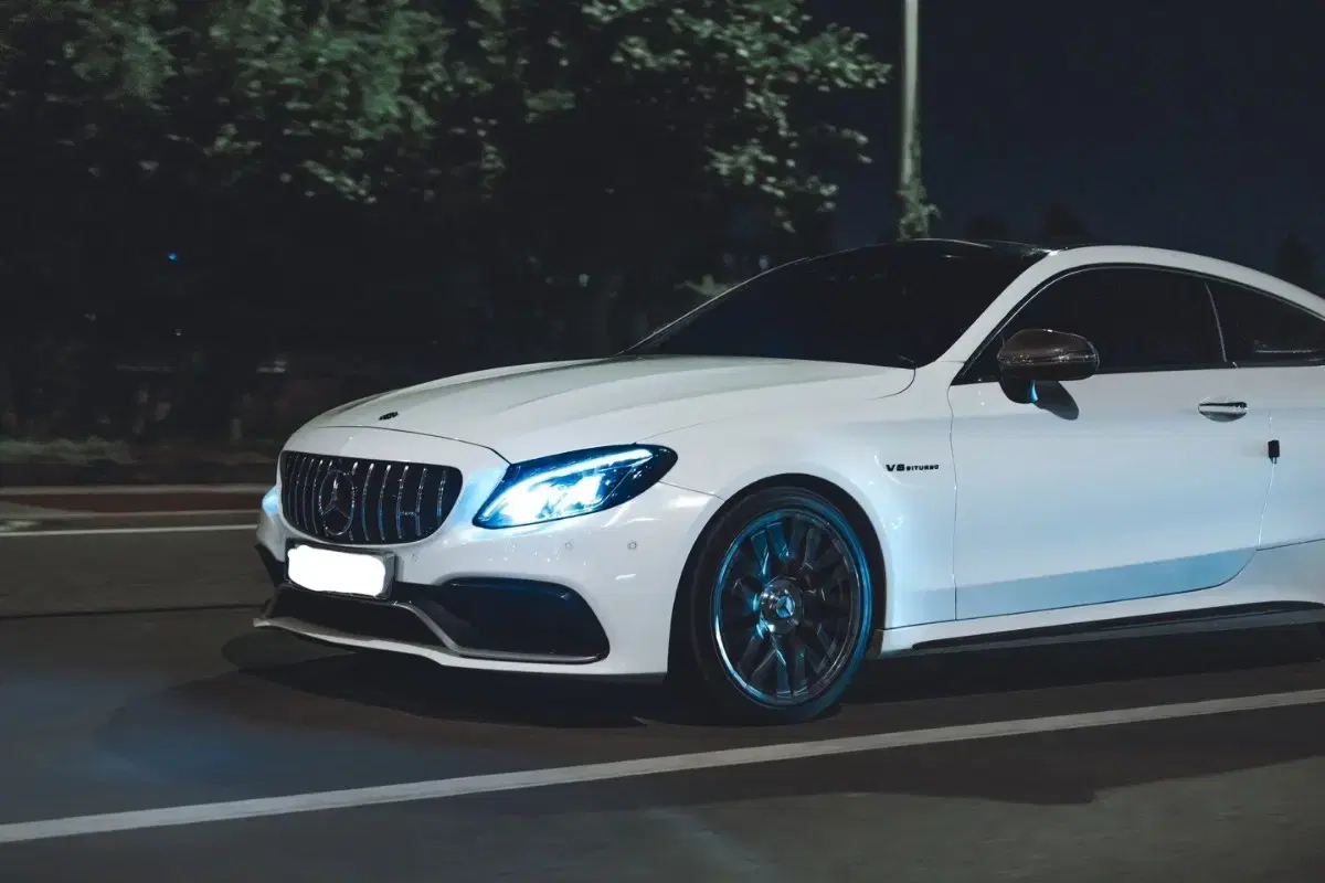 W205 C63 AMG 쿠페 판매합니다