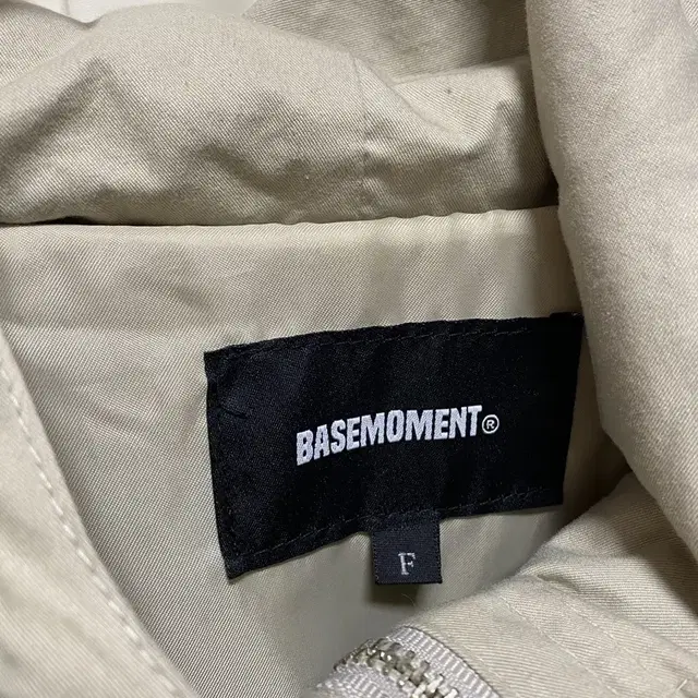 FREE) 베이스모먼트 basemoment 코튼 마운틴 자켓 베이지