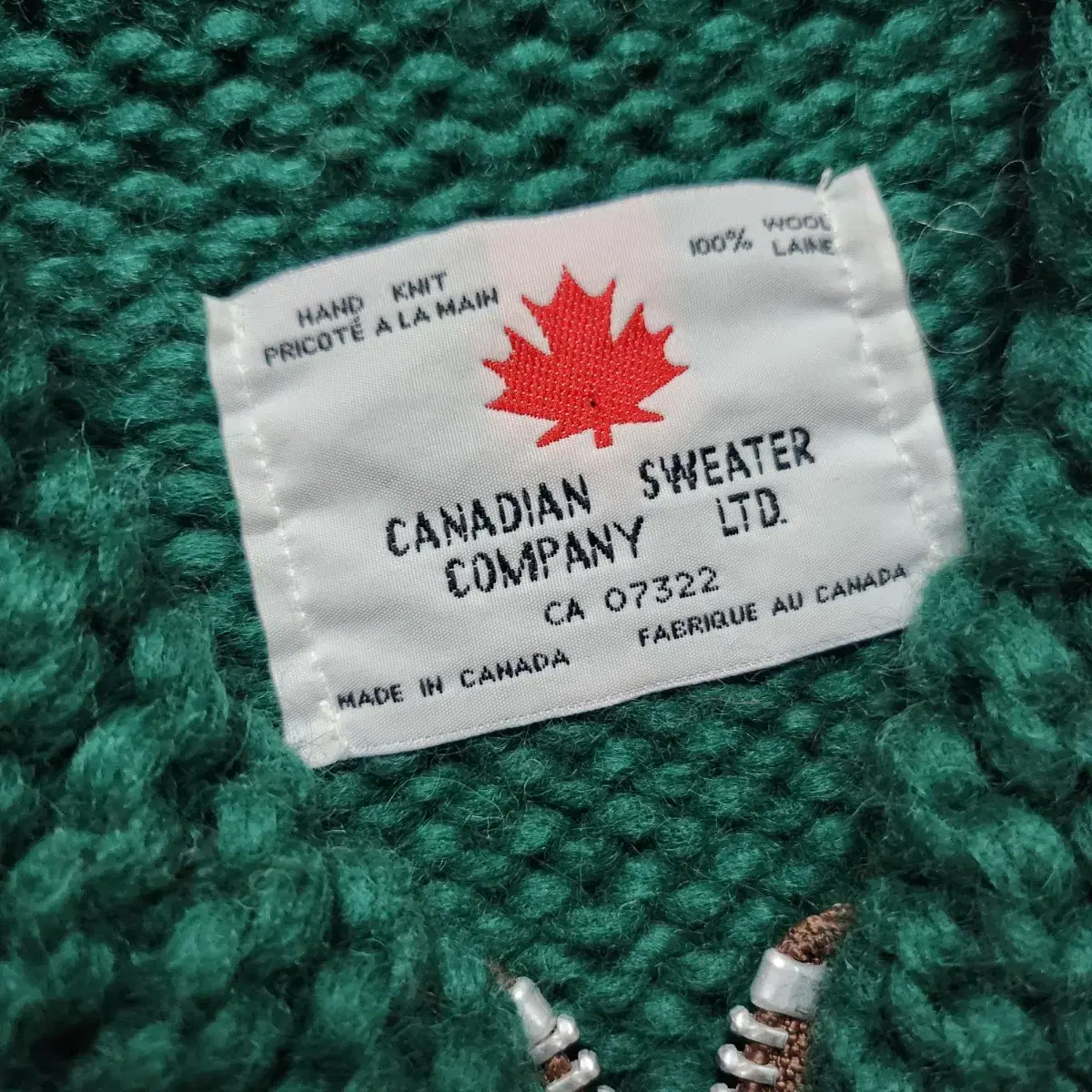 Canadian sweater 캐나다 썬더버드 코위찬