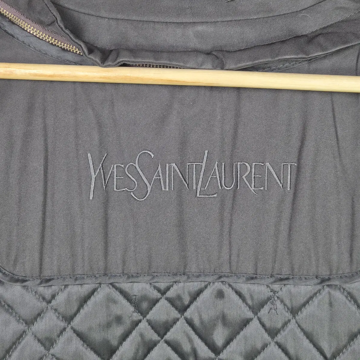 [100] YSL 입생로랑 블랙 트렌치 코트