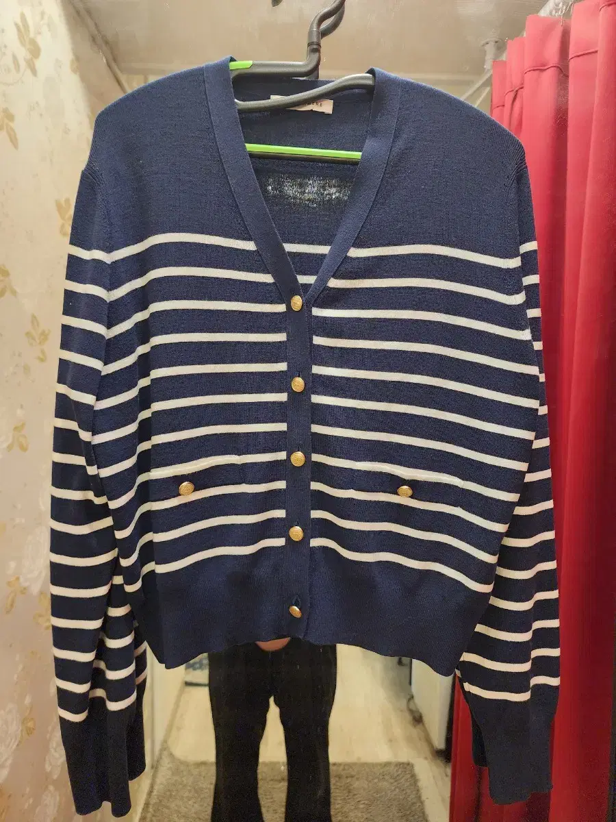 The Cashmere Wool Stripe V-Neck Cardigan Size 85