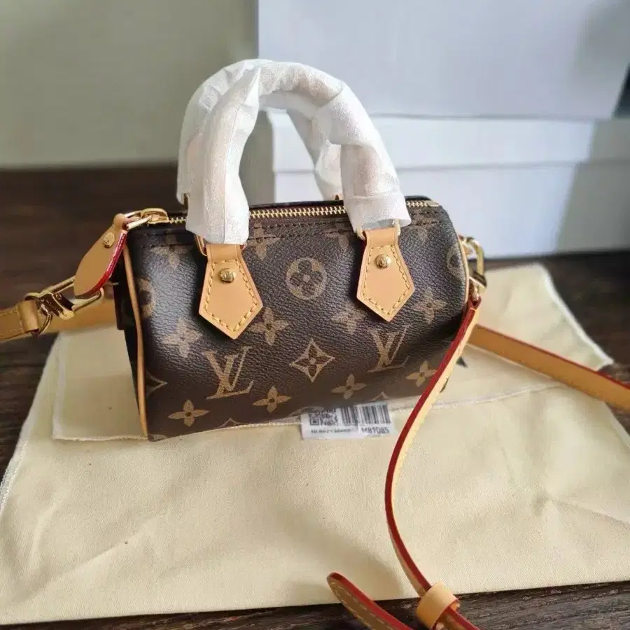 LV speedy nano. 루이비통