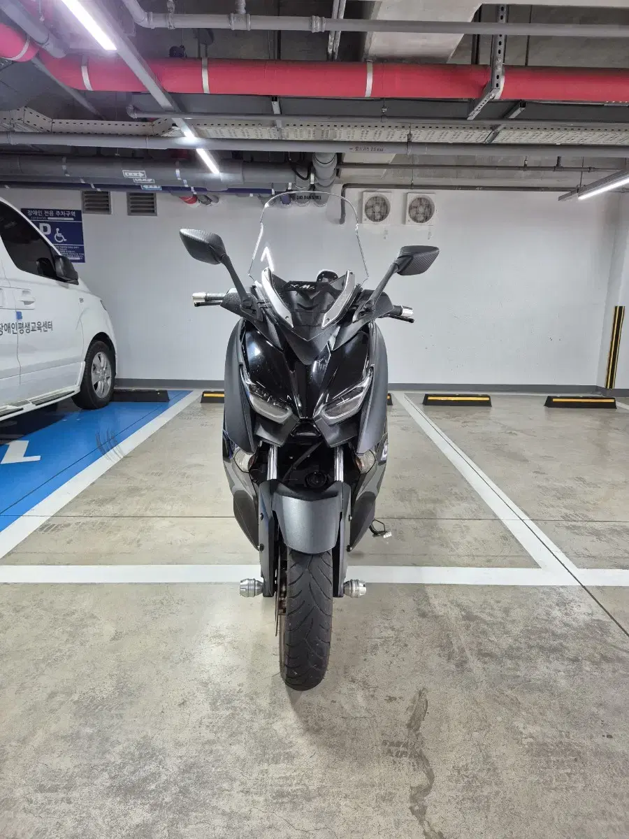 XMAX300 21년식 출퇴근용 17500km 11/30까지 380만원