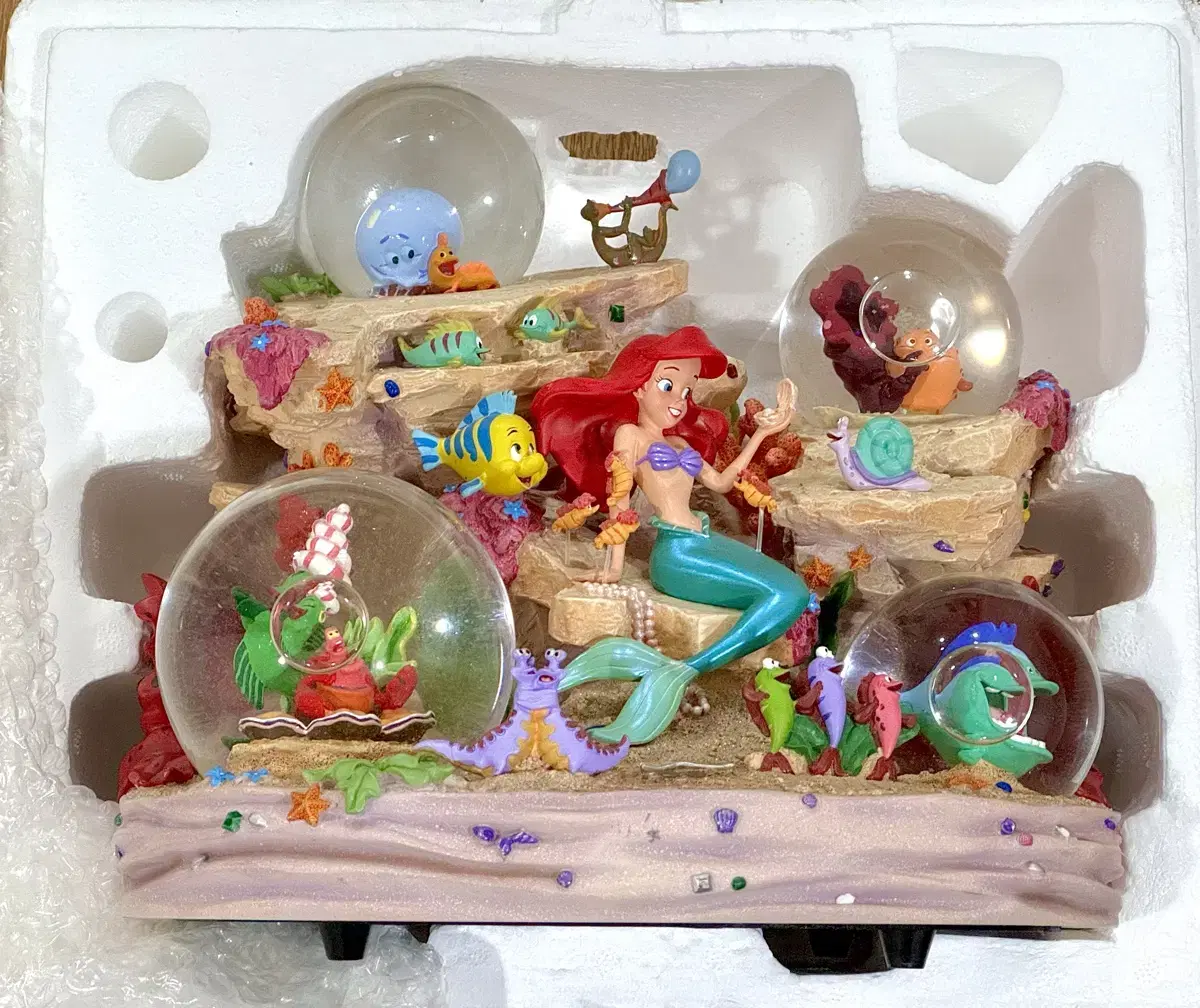 Disney's Little Mermaid Ariel Snow Globe