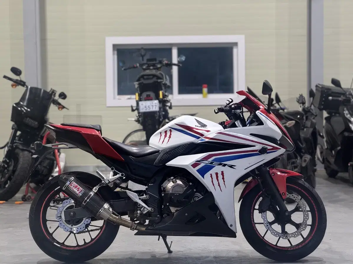 혼다 CBR 500R 16년식 요시무라 구변완 상태최상 판매합니다