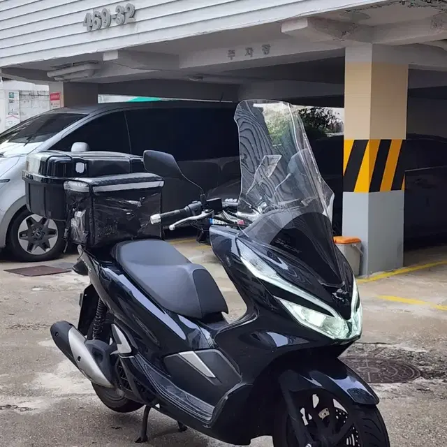 20년식 더뉴 PCX125 배달세팅 1만키로 팝니다