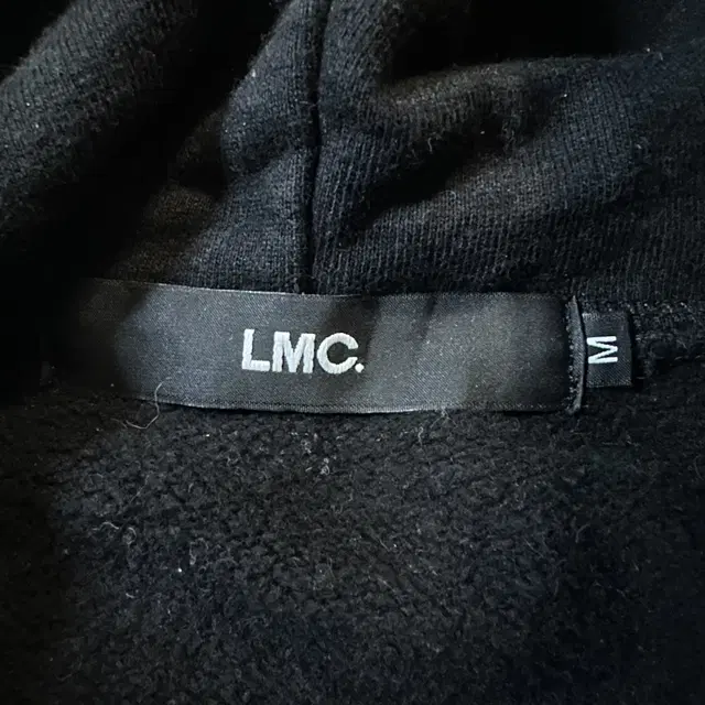 [M] 엘엠씨 LMC 백로고 후드티 블랙