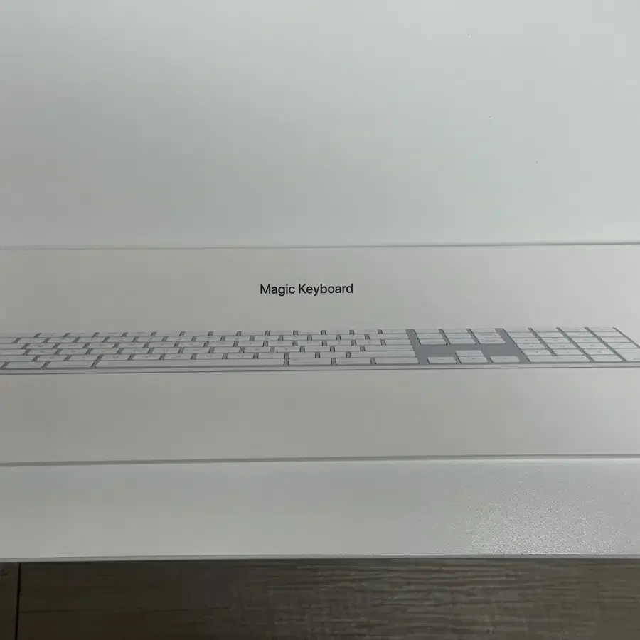 Apple 정품 매직 키보드 WITH NUMERIC KEYPAD