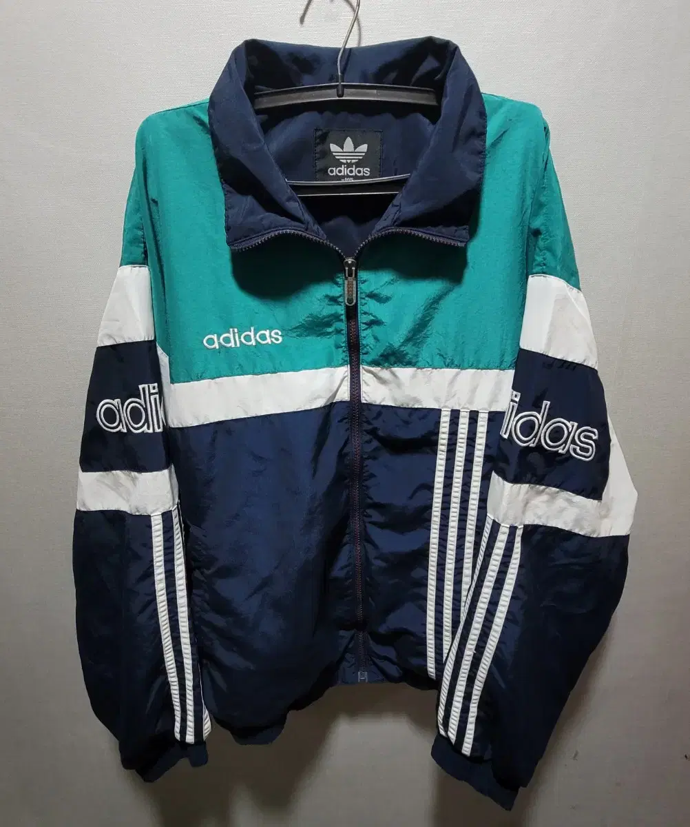 90s Adidas Zeus Trade Old School T.R.A. Windbreaker 105