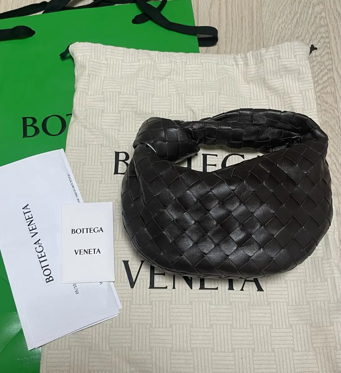 (NEW) Bottega Veneta Mini Jo Duffel Bag Pendant Dark Brown