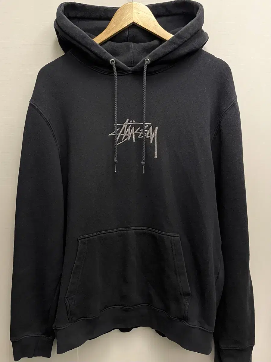 (L)Stussy 스투시 코튼 폴리 스톡로고 자수 후드티셔츠 스웻