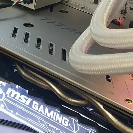 msi 1070ti titanium A급