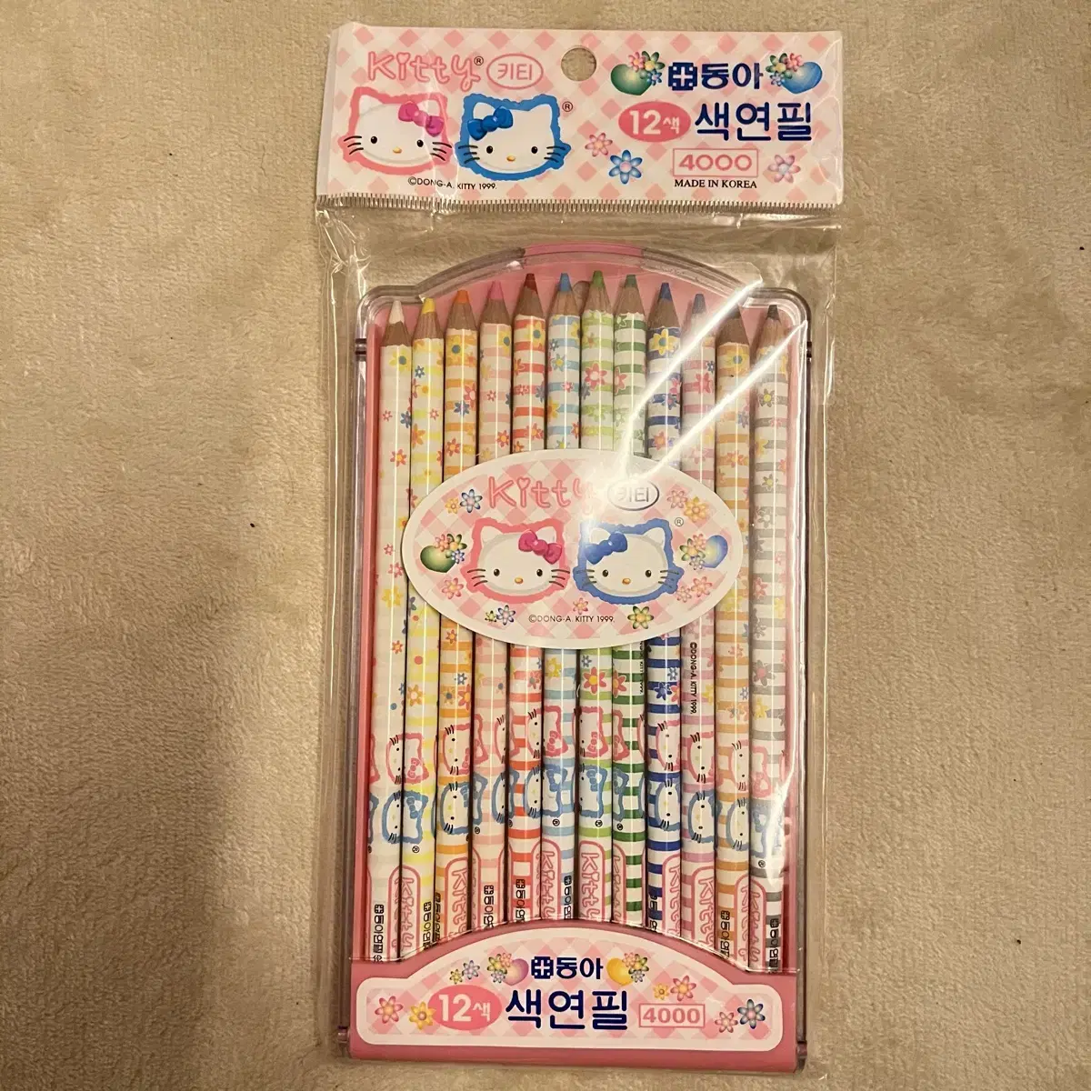 Hello Kitty Classic Colored Pencils