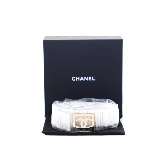 샤넬 Chanel AA8782 화이트 밴딩 램스킨 금장 CC 여성 벨트