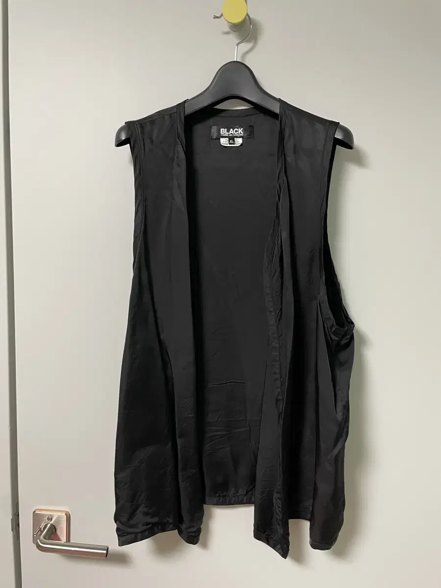 Black Comme des Garçons Embroidered Vest XL