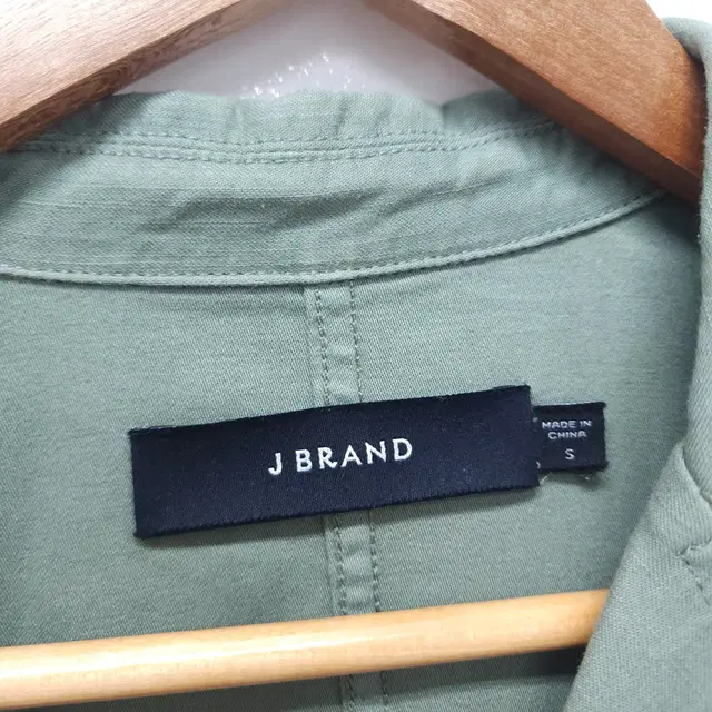 제이브랜드 J BRAND 유틸리티 카키 자켓 002