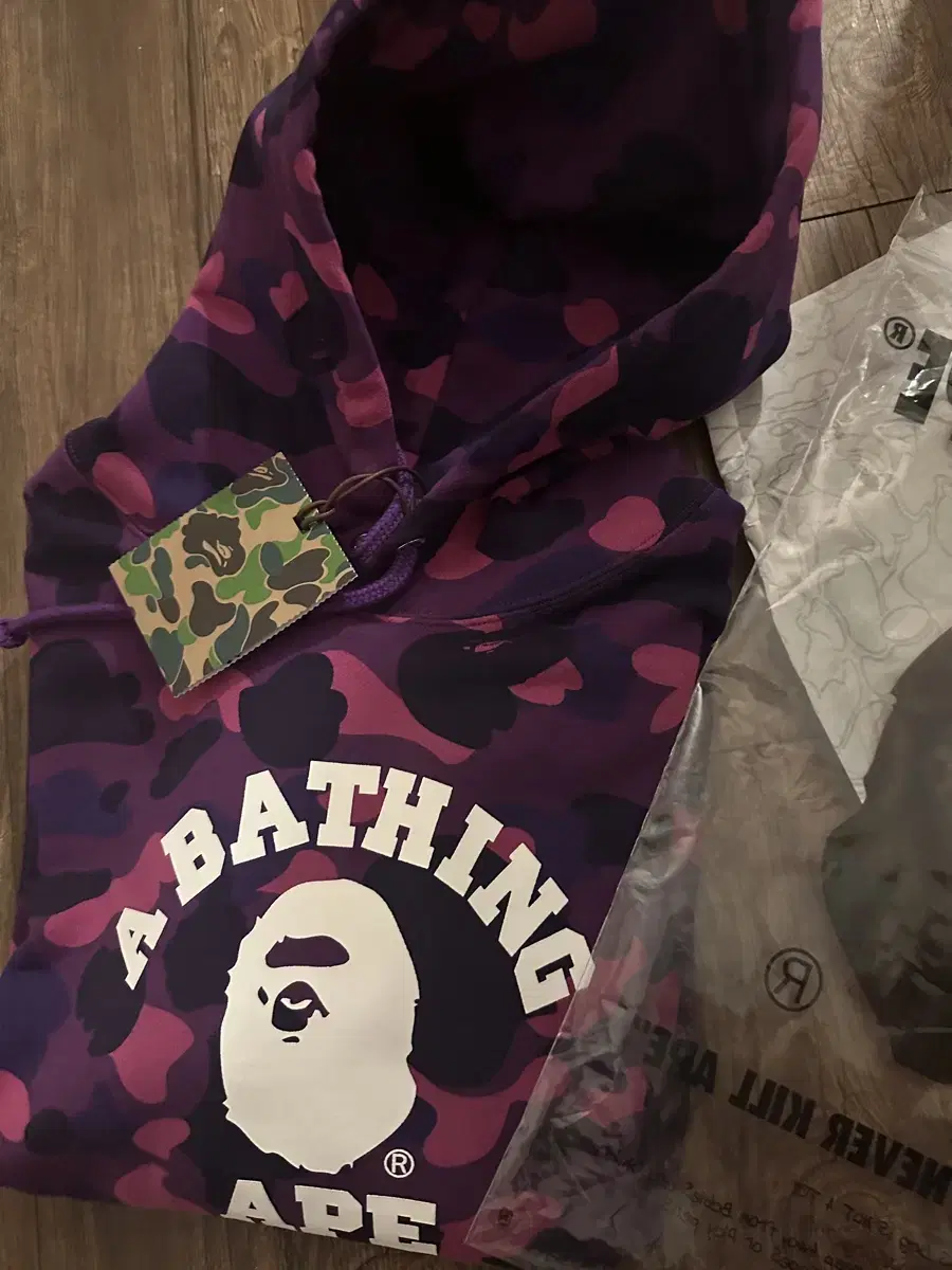 (NEW) Vape Camo Purple Hoodie L