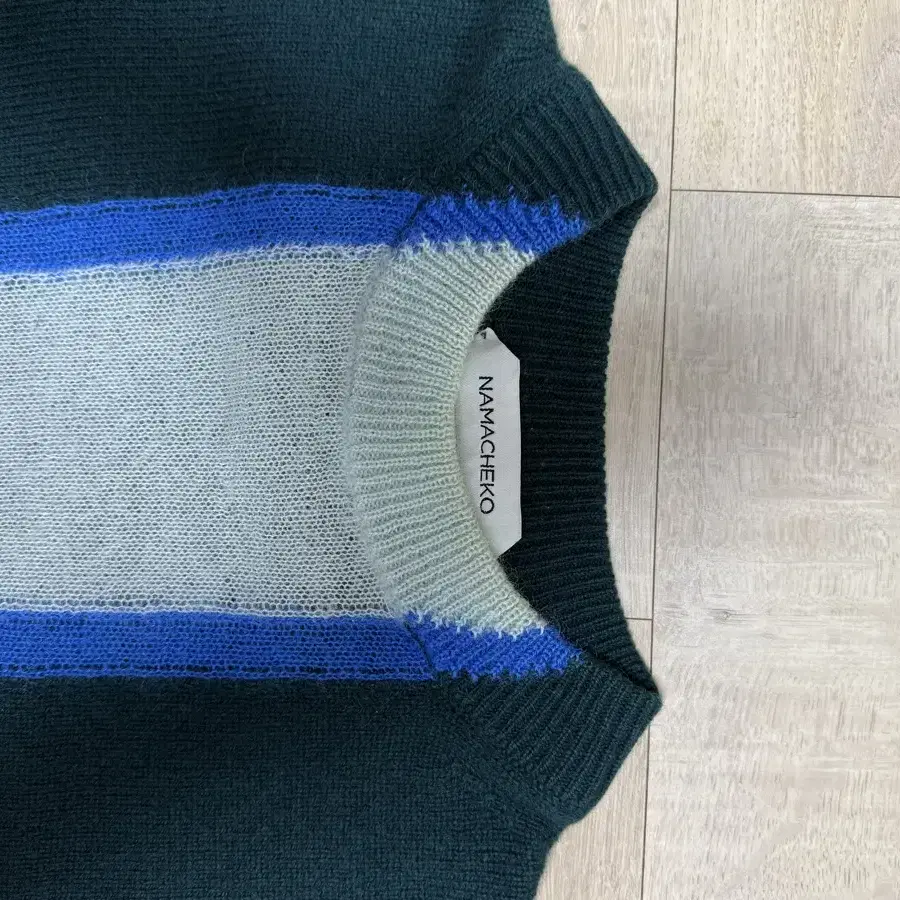 나마체코Namacheko Green Wool Striped sweater