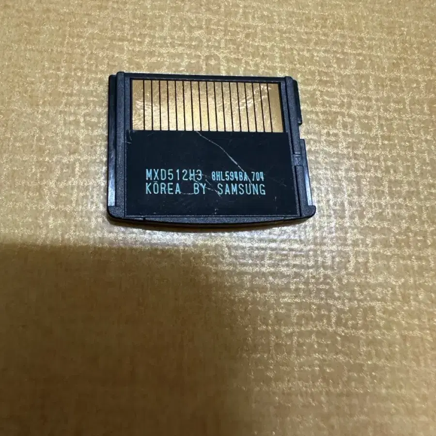 XD메모리 카드 512MB  판매합니다.