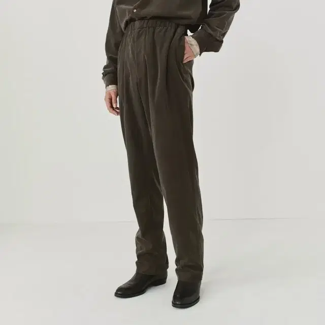 오라리 men fix corduroy easy pants 판매