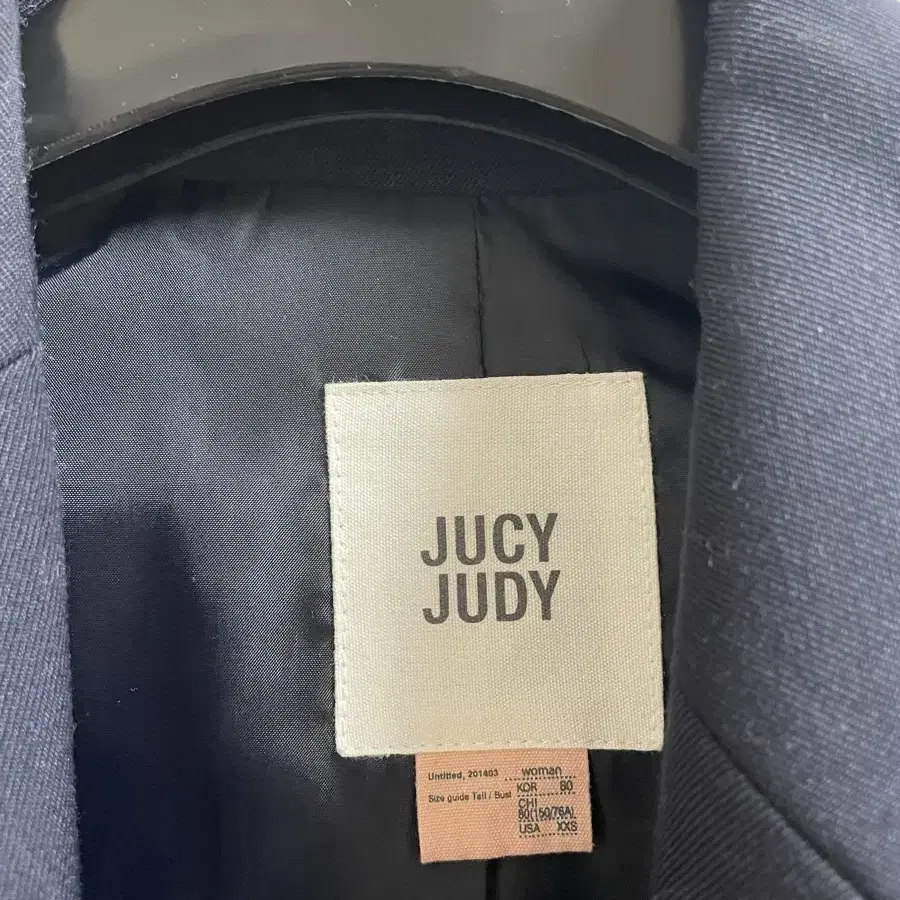 JUCY JUDY 자켓 판매합니다