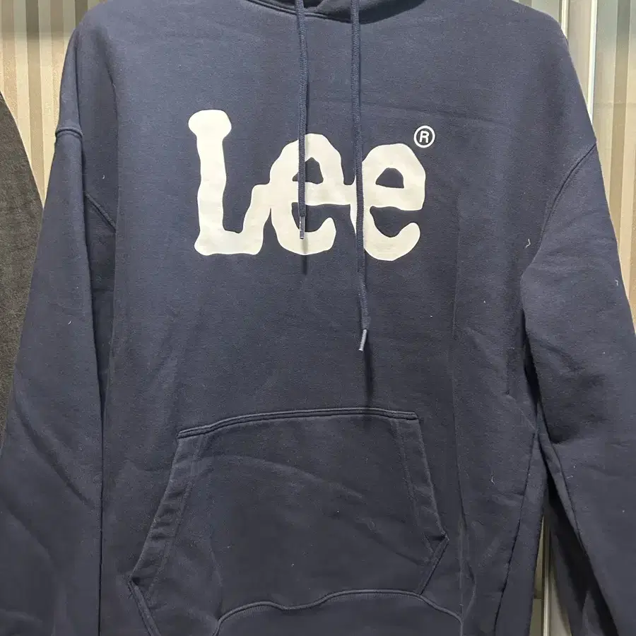 Lee 후드티