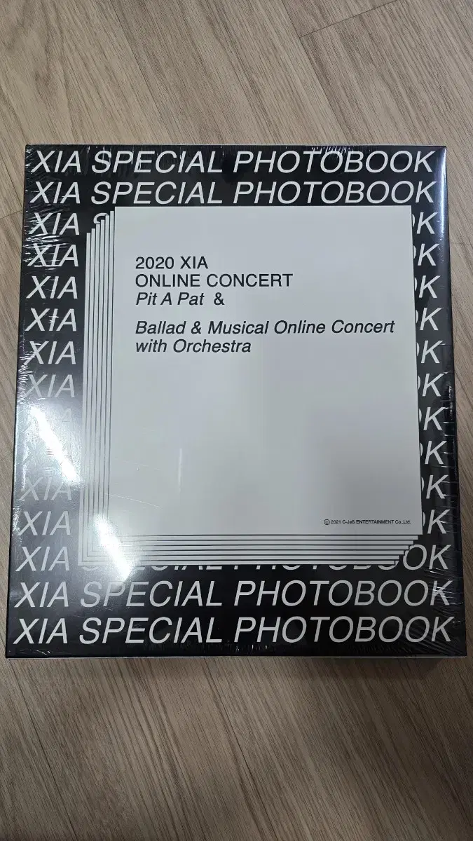 XIA SPECIAL PHOTOBOOK (미개봉)