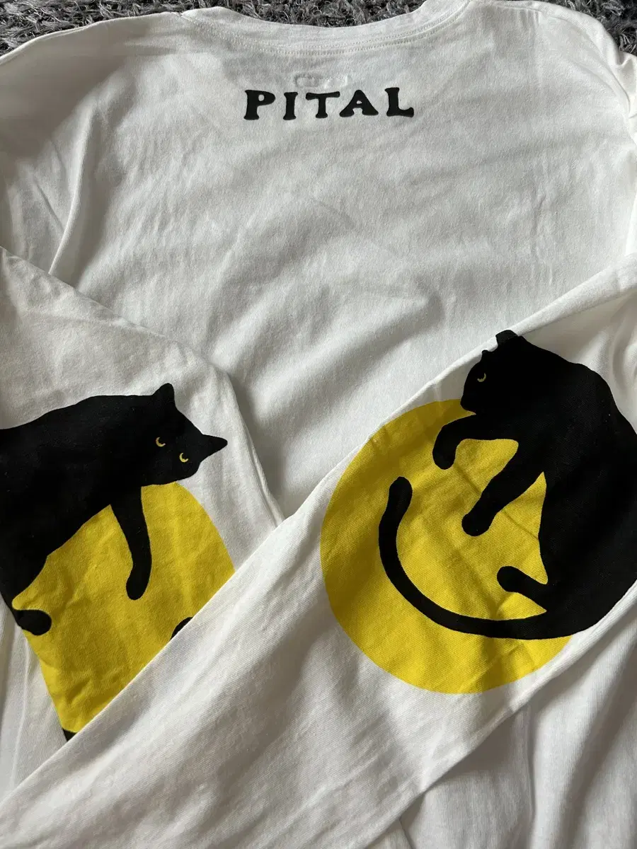 Capital Smile Long Sleeve Tee