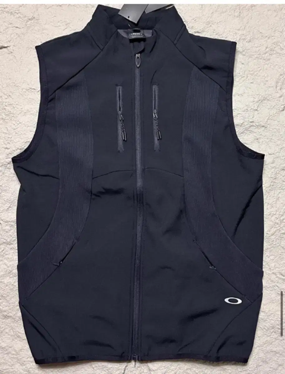 Oakley Zephyr Best Vest sell does.